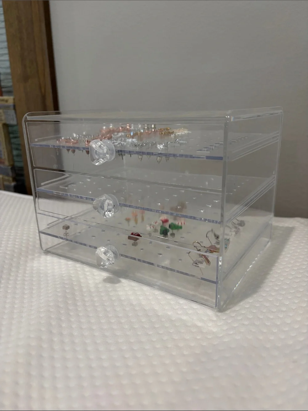 Amazon Clear Acrylic Jewelry Organizer with Crystal Draw Knobs